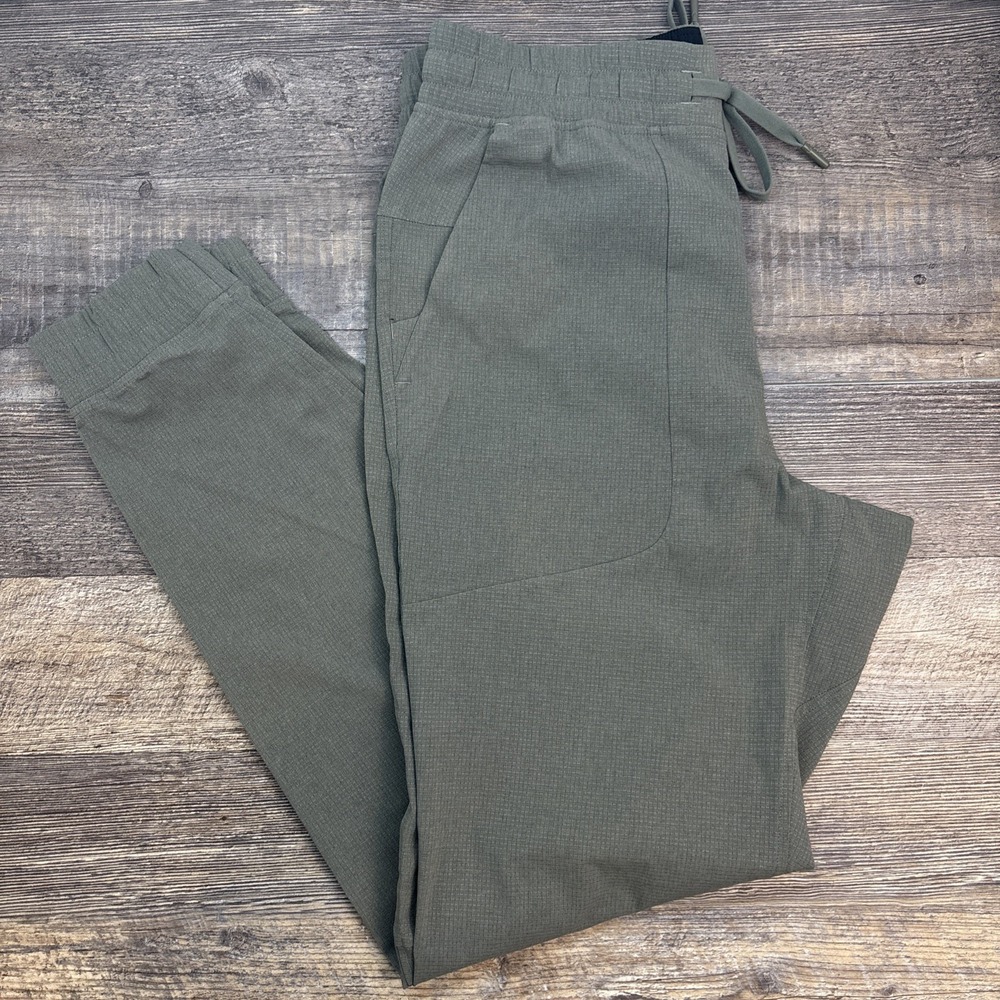Lululemon Men's Medium ABC Jogger Woven Air Pants Olive Green Stretch Flaw
